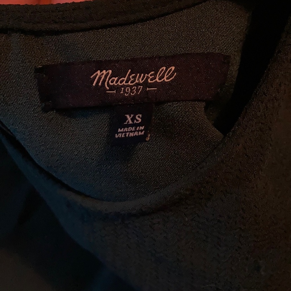 Green shirt, size XS, brand Madewell - Picture 2 of 3